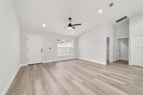 House in Ocala, Florida 3 bedrooms, 128.21 sq.m. № 1803346 - photo 14