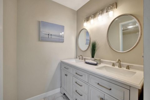 Copropriété à louer à Fort Lauderdale, Floride: 2 chambres, 103.12 m2 № 2191664 - photo 16
