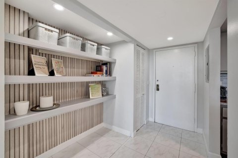 Copropriété à louer à Fort Lauderdale, Floride: 2 chambres, 103.12 m2 № 2191664 - photo 2