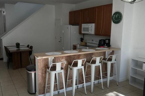 Adosado en venta en Kissimmee, Florida, 3 dormitorios, 121.89 m2 № 2103017 - foto 14