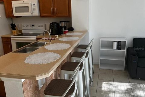 Adosado en venta en Kissimmee, Florida, 3 dormitorios, 121.89 m2 № 2103017 - foto 4