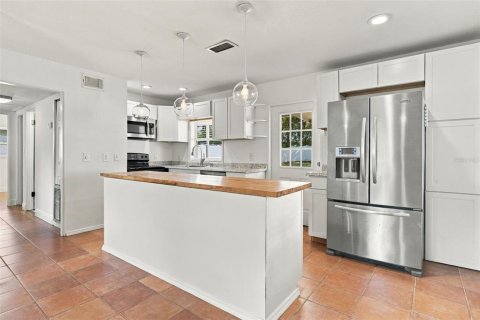 Villa ou maison à vendre à Orlando, Floride: 4 chambres, 123.28 m2 № 2431703 - photo 12