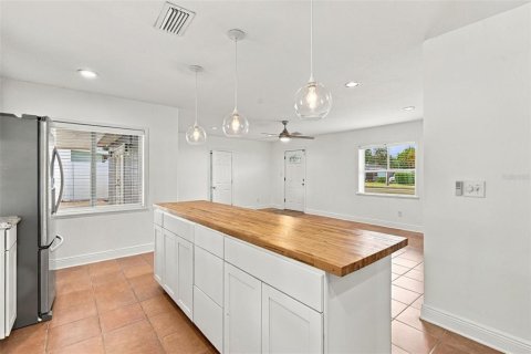 Villa ou maison à vendre à Orlando, Floride: 4 chambres, 123.28 m2 № 2431703 - photo 15
