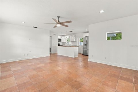 Villa ou maison à vendre à Orlando, Floride: 4 chambres, 123.28 m2 № 2431703 - photo 22