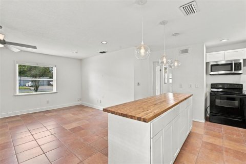 Villa ou maison à vendre à Orlando, Floride: 4 chambres, 123.28 m2 № 2431703 - photo 14
