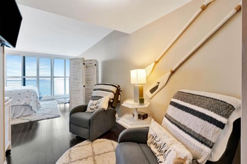 Condo in Jupiter, Florida, 3 bedrooms  № 2158523 - photo 25