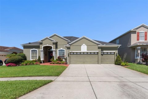 House in Orlando, Florida 5 bedrooms, 305.37 sq.m. № 1795745 - photo 2