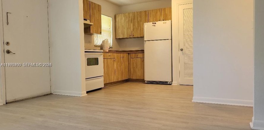 Condo à Oakland Park, Floride, 2 chambres  № 2031935