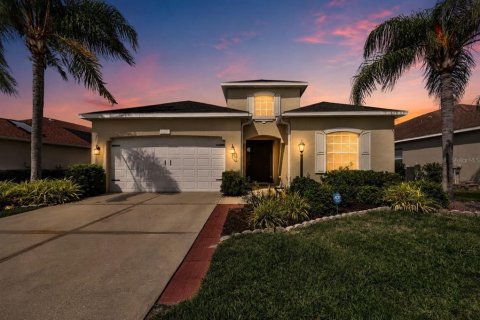 House in Parrish, Florida 4 bedrooms, 192.59 sq.m. № 2150804