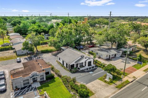 Propiedad comercial en venta en Altamonte Springs, Florida, 141.21 m2 № 2100885 - foto 3