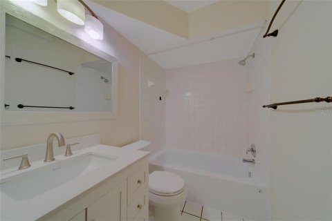 Condo in Clearwater, Florida, 1 bedroom  № 2198893 - photo 12