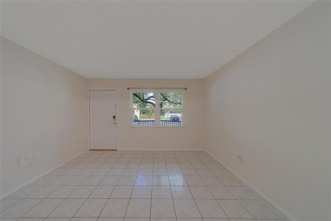 Condo in Clearwater, Florida, 1 bedroom  № 2198893 - photo 4