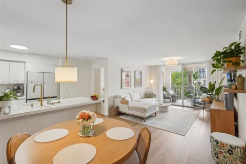 Condominio en venta en Aventura, Florida, 2 dormitorios, 109.62 m2 № 2000589 - foto 18