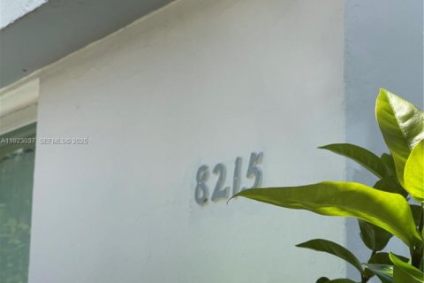 Appartement à louer à Miami Beach, Floride: 2 chambres, 326.09 m2 № 1976612 - photo 4