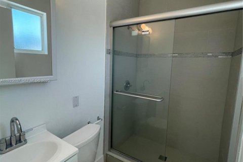 Appartement à louer à Miami Beach, Floride: 2 chambres, 326.09 m2 № 1976612 - photo 20