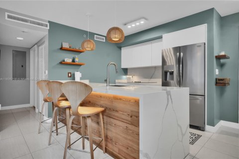Condominio en venta en Miami, Florida, 3 dormitorios, 179.3 m2 № 1794626 - foto 7