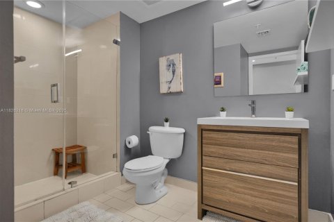 Condominio en venta en Miami, Florida, 3 dormitorios, 179.3 m2 № 1794626 - foto 18
