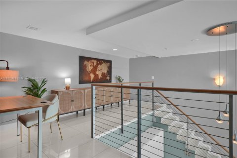 Condominio en venta en Miami, Florida, 3 dormitorios, 179.3 m2 № 1794626 - foto 16