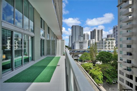 Condominio en venta en Miami, Florida, 3 dormitorios, 179.3 m2 № 1794626 - foto 24