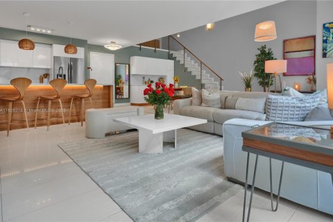 Condominio en venta en Miami, Florida, 3 dormitorios, 179.3 m2 № 1794626 - foto 5