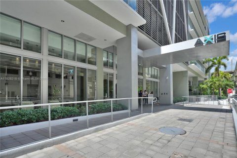 Condominio en venta en Miami, Florida, 3 dormitorios, 179.3 m2 № 1794626 - foto 27