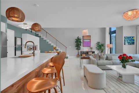 Condominio en venta en Miami, Florida, 3 dormitorios, 179.3 m2 № 1794626 - foto 11