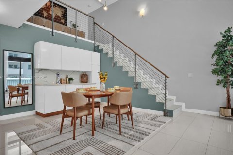 Condominio en venta en Miami, Florida, 3 dormitorios, 179.3 m2 № 1794626 - foto 22