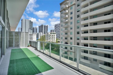 Condominio en venta en Miami, Florida, 3 dormitorios, 179.3 m2 № 1794626 - foto 25