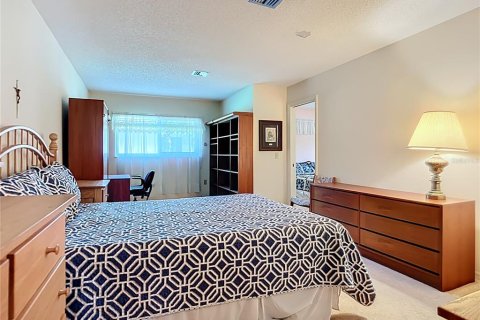 House in Bradenton, Florida 2 bedrooms, 132.39 sq.m. № 1642152 - photo 18