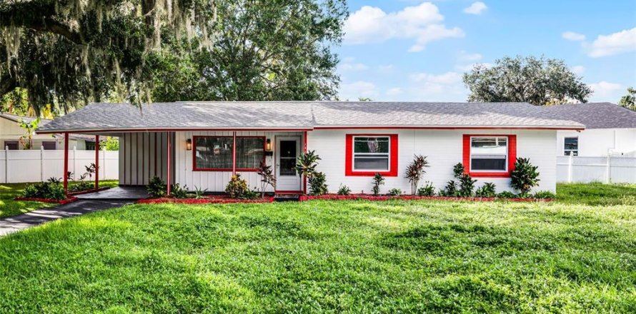 House in Cocoa, Florida 3 bedrooms, 109.62 sq.m. № 1883355