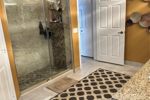 Casa en venta en Miramar, Florida, 5 dormitorios, 290.13 m2 № 1766466 - foto 26