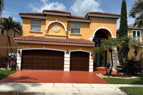 Casa en venta en Miramar, Florida, 5 dormitorios, 290.13 m2 № 1766466 - foto 1