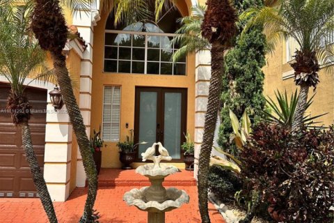 Casa en venta en Miramar, Florida, 5 dormitorios, 290.13 m2 № 1766466 - foto 4