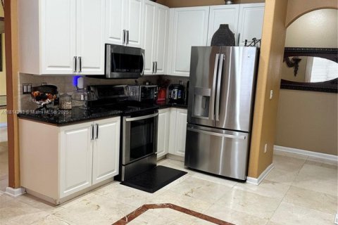 Casa en venta en Miramar, Florida, 5 dormitorios, 290.13 m2 № 1766466 - foto 5