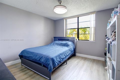 Copropriété à vendre à Tamarac, Floride: 2 chambres, 98.48 m2 № 1999390 - photo 10