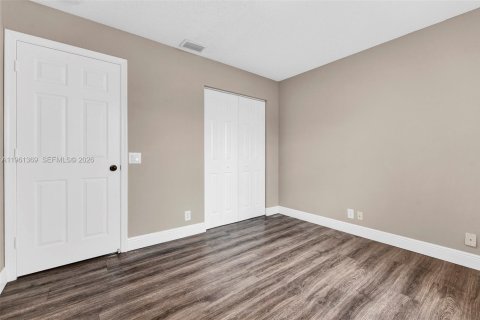 Снять в аренду виллу или дом в Уэстон, Флорида 4 спальни, 208.1м2, № 2023272 - фото 30