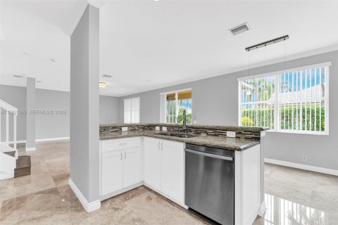 Снять в аренду виллу или дом в Уэстон, Флорида 4 спальни, 208.1м2, № 2023272 - фото 13