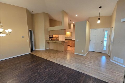 Villa ou maison à louer à New Port Richey, Floride: 2 chambres, 206.61 m2 № 1833322 - photo 7