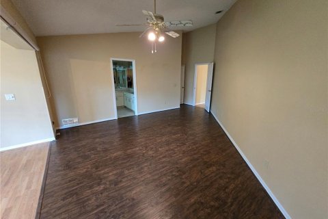 House in New Port Richey, Florida 2 bedrooms, 206.61 sq.m. № 1833322 - photo 19