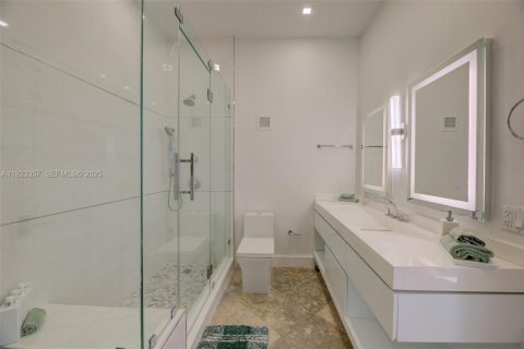 Снять в аренду квартиру в Холливуд, Флорида 2 спальни, 123.65м2, № 2082843 - фото 5