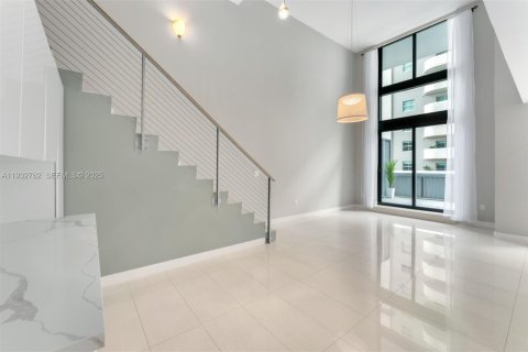 Condo in Miami, Florida, 3 bedrooms  № 1994102 - photo 10