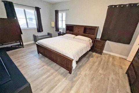 Villa ou maison à vendre à Miami, Floride: 4 chambres, 235.04 m2 № 2363777 - photo 29