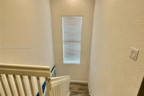 Villa ou maison à vendre à Miami, Floride: 4 chambres, 235.04 m2 № 2363777 - photo 18