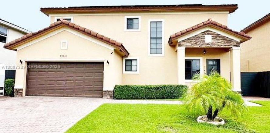 Villa ou maison à Miami, Floride 4 chambres, 235.04 m2 № 2363777