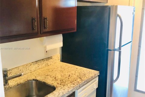 Condominio en alquiler en Fort Lauderdale, Florida, 2 dormitorios, 74.32 m2 № 2063334 - foto 9