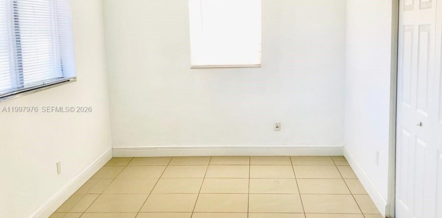 Condominio en Fort Lauderdale, Florida, 2 dormitorios  № 2063334