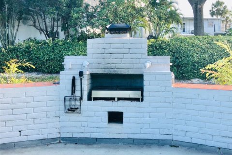 Condominio en alquiler en Fort Lauderdale, Florida, 2 dormitorios, 74.32 m2 № 2063334 - foto 17