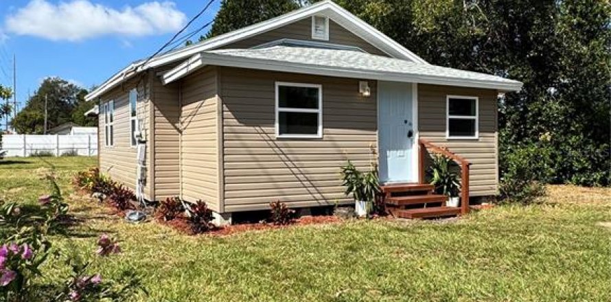 Casa en Auburndale, Florida 2 dormitorios, 69.86 m2 № 1411177