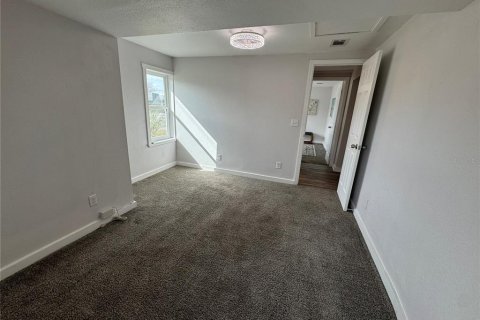 House in Auburndale, Florida 2 bedrooms, 69.86 sq.m. № 1411177 - photo 16