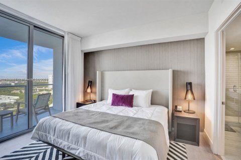Condominio en venta en Hallandale Beach, Florida, 1 dormitorio № 1812200 - foto 21